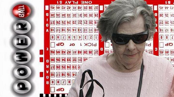 Глория Маккензи которая в мае 2013 года установила рекорд в лотерее Powerball. 